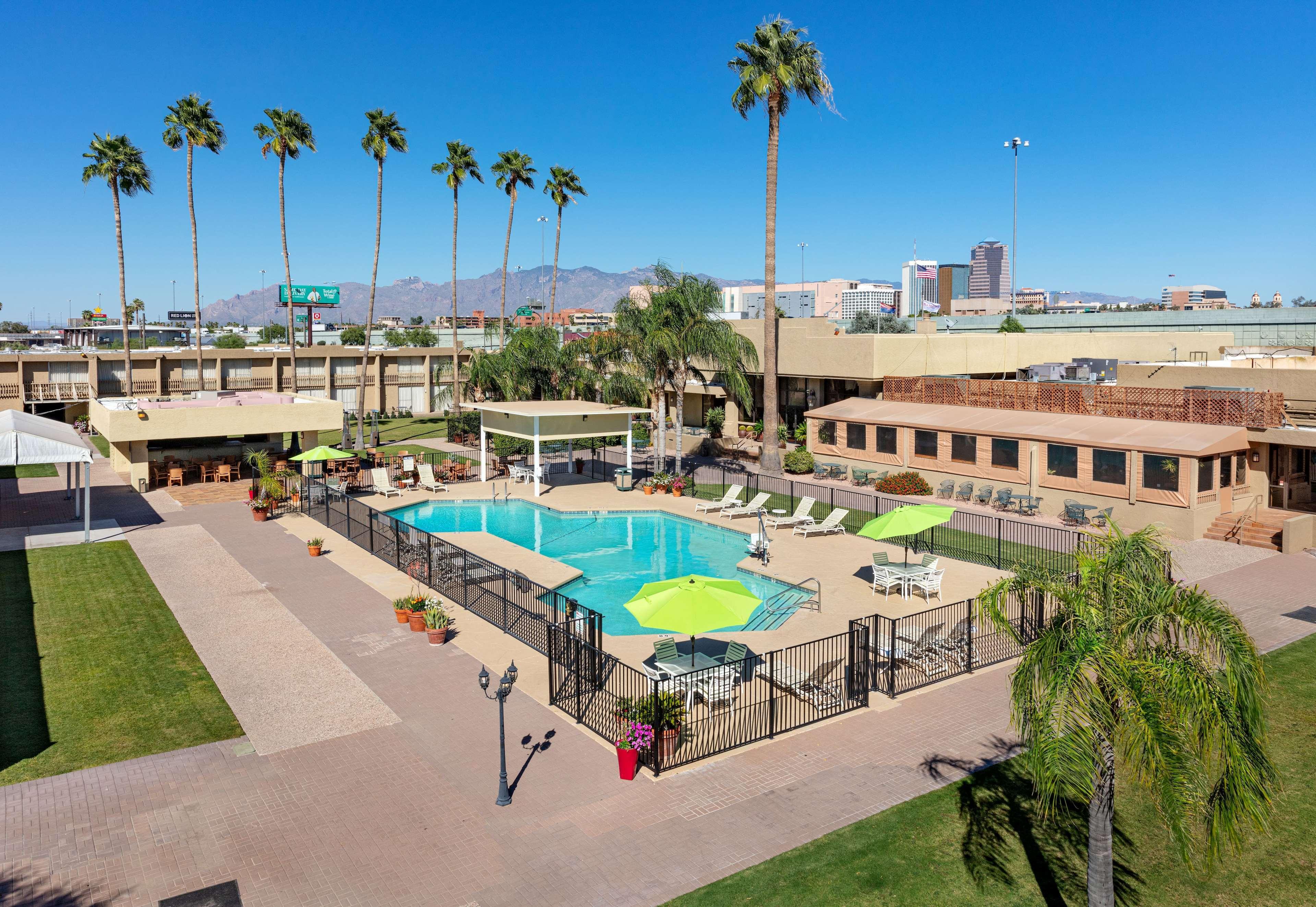 Ramada By Wyndham Tucson Otel Dış mekan fotoğraf