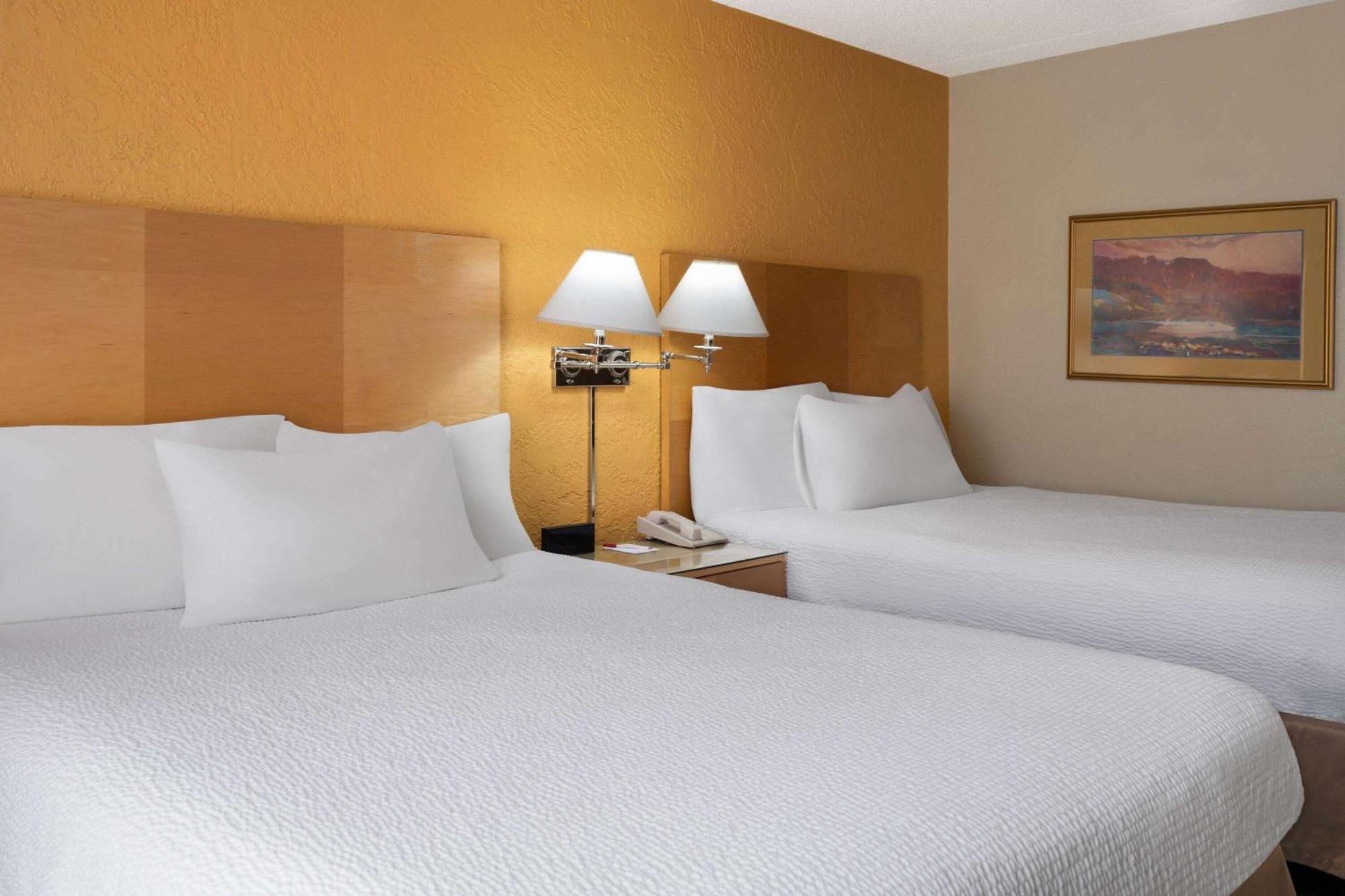 Ramada By Wyndham Tucson Otel Dış mekan fotoğraf
