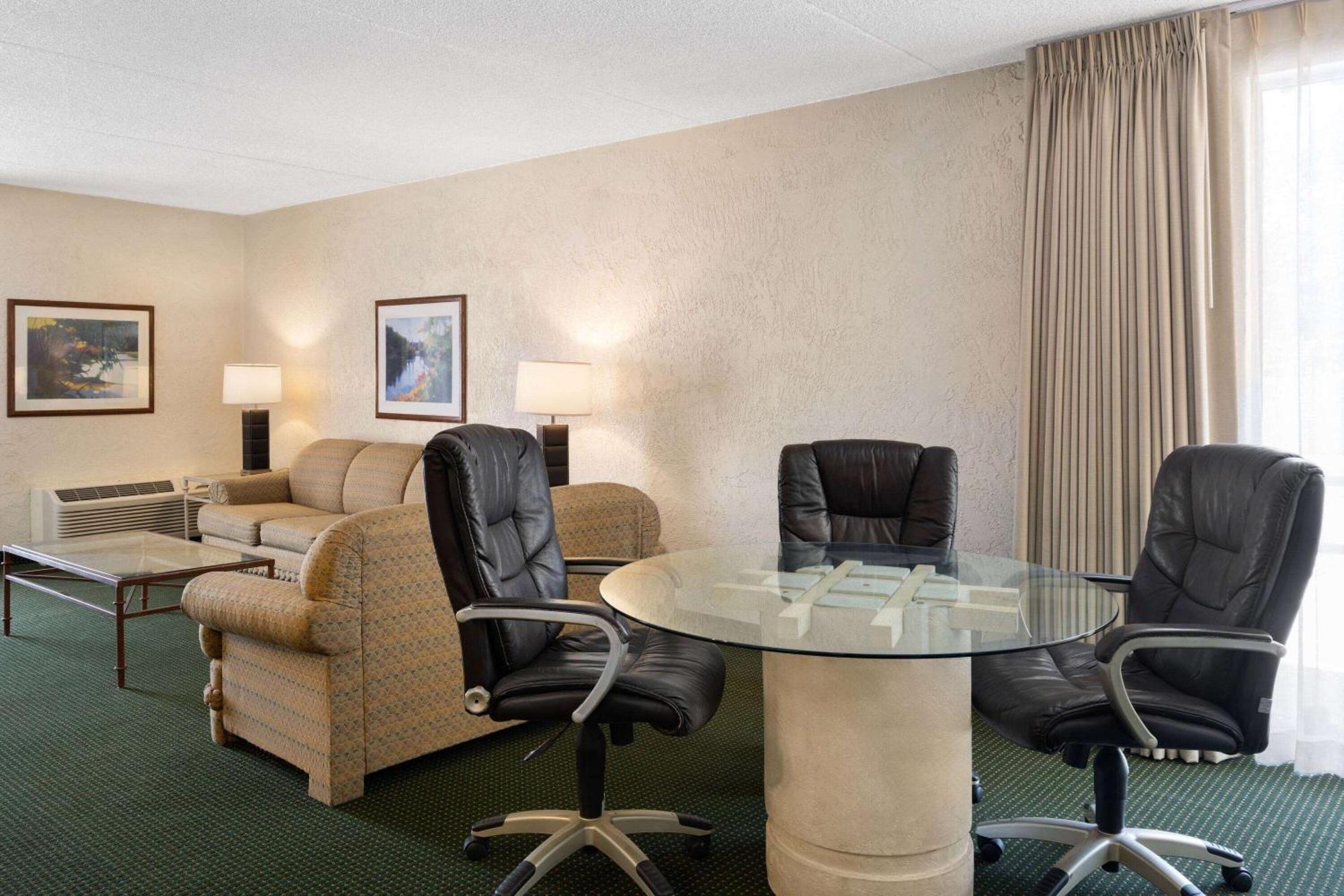 Ramada By Wyndham Tucson Otel Dış mekan fotoğraf
