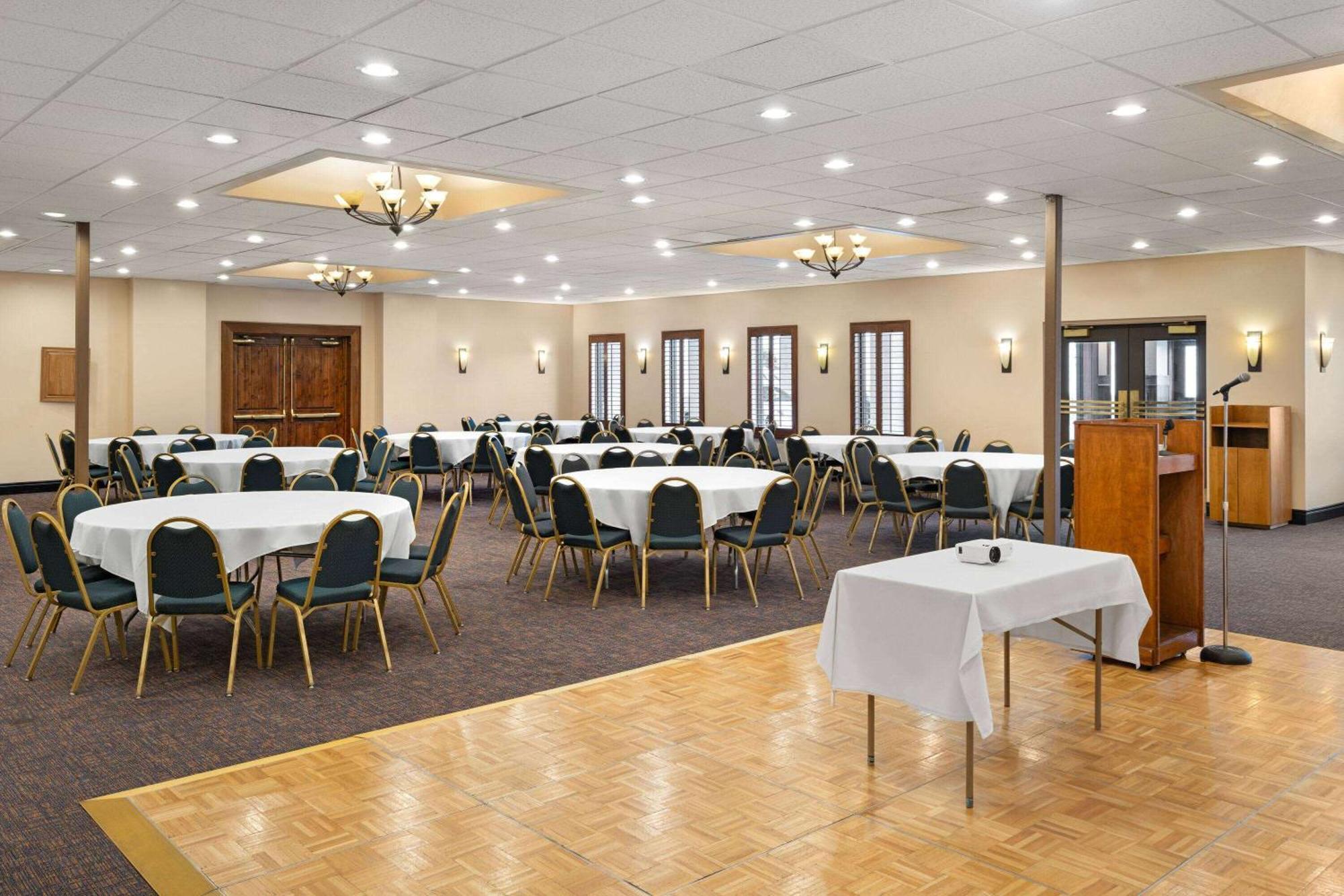 Ramada By Wyndham Tucson Otel Dış mekan fotoğraf