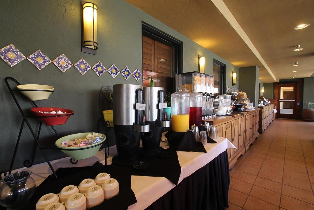 Ramada By Wyndham Tucson Otel Dış mekan fotoğraf